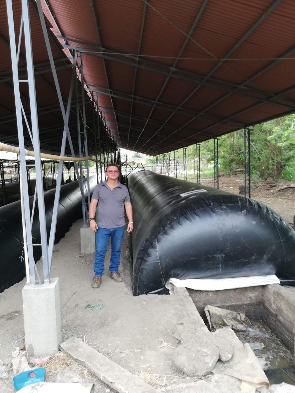 Biodigestor tubular con geomembrana flexible