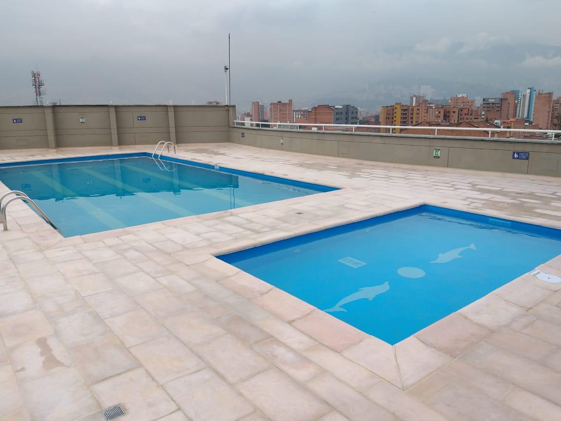 Piscina en geomembrana para club
