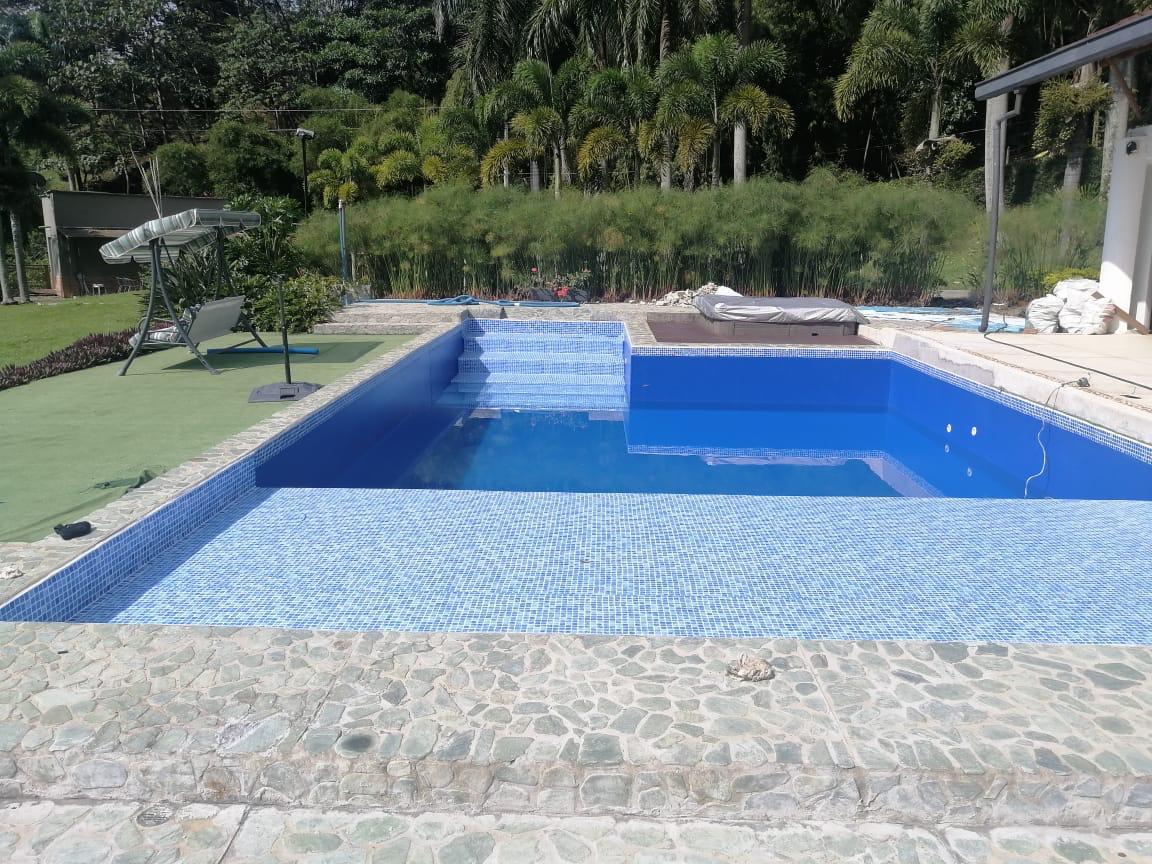 Piscina en geomembrana interior